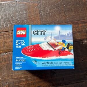 Lego City speedboat retired never opened, sealed box